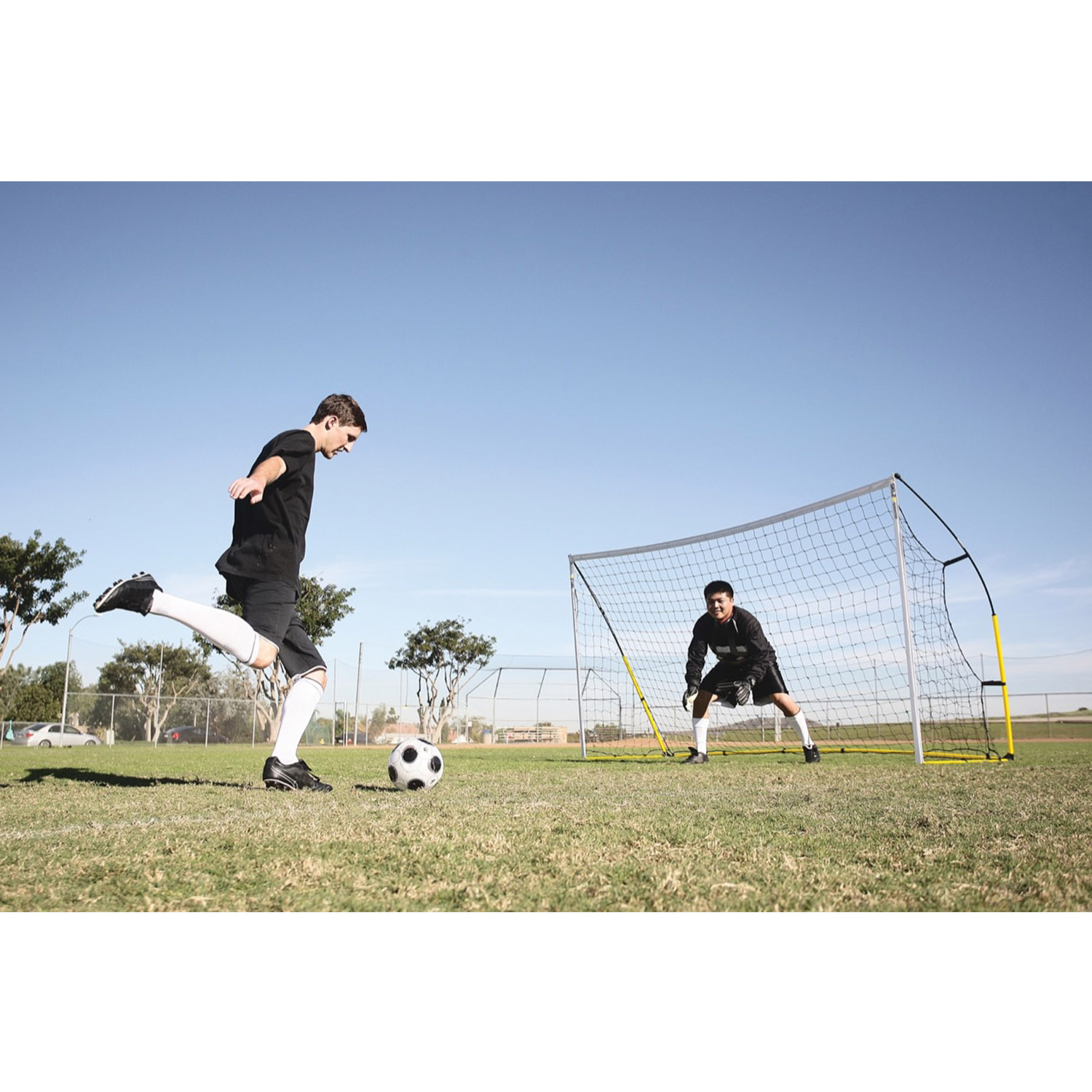 SKLZ Quickster Soccer Goal 12 x 6 Price in Doha Qatar - Image 4