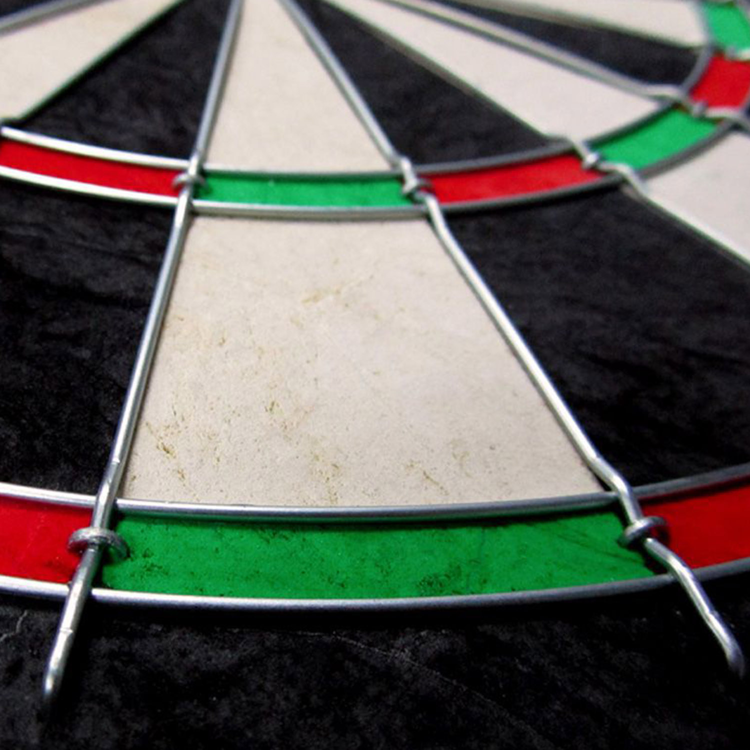 Winmax Classical Bristle Dartboard Price in Doha Qatar - Image 3
